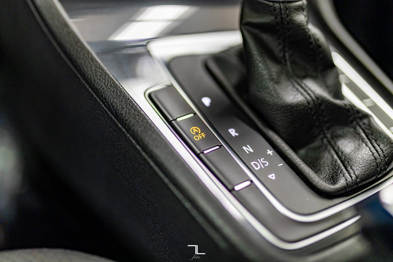 2019 Volkswagen Golf Comfortline Hatchback BCam Red Deer AB