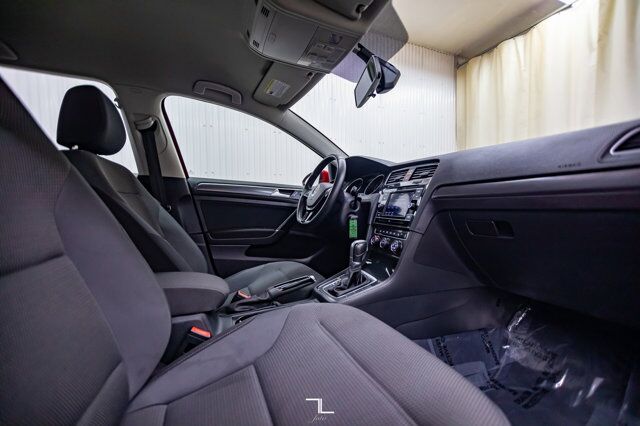 2019 Volkswagen Golf Comfortline Hatchback BCam Red Deer AB