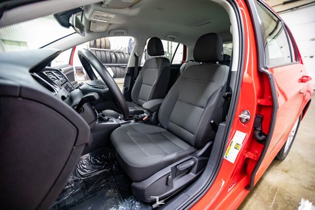 2019 Volkswagen Golf Comfortline Hatchback BCam Red Deer AB