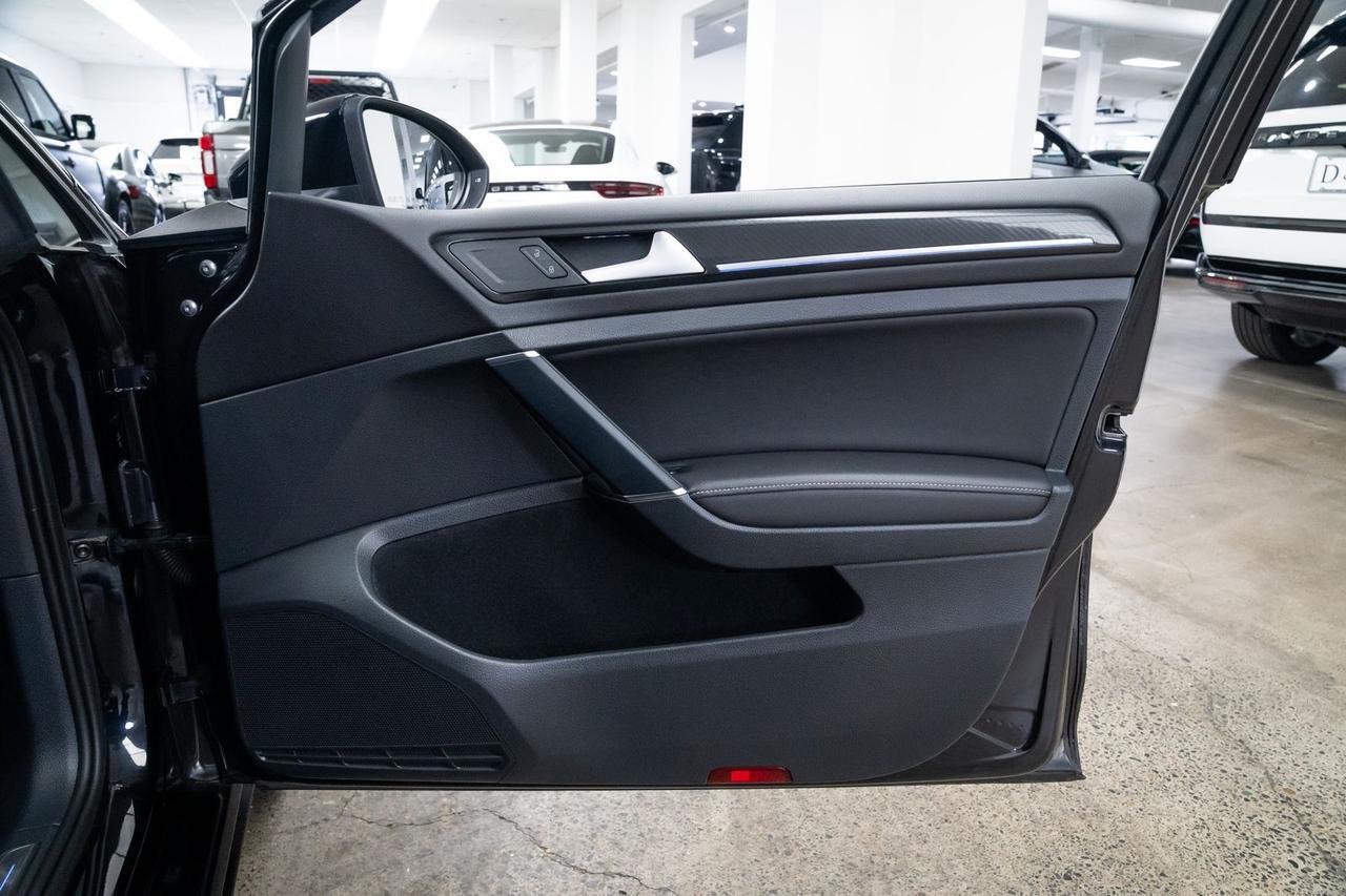 2019 Volkswagen Golf R DCC &amp; Navigation 4Motion 4Motion Heated Seats Portland OR