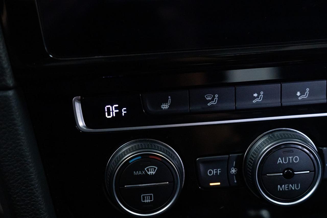 2019 Volkswagen Golf R DCC &amp; Navigation 4Motion 4Motion Heated Seats Portland OR