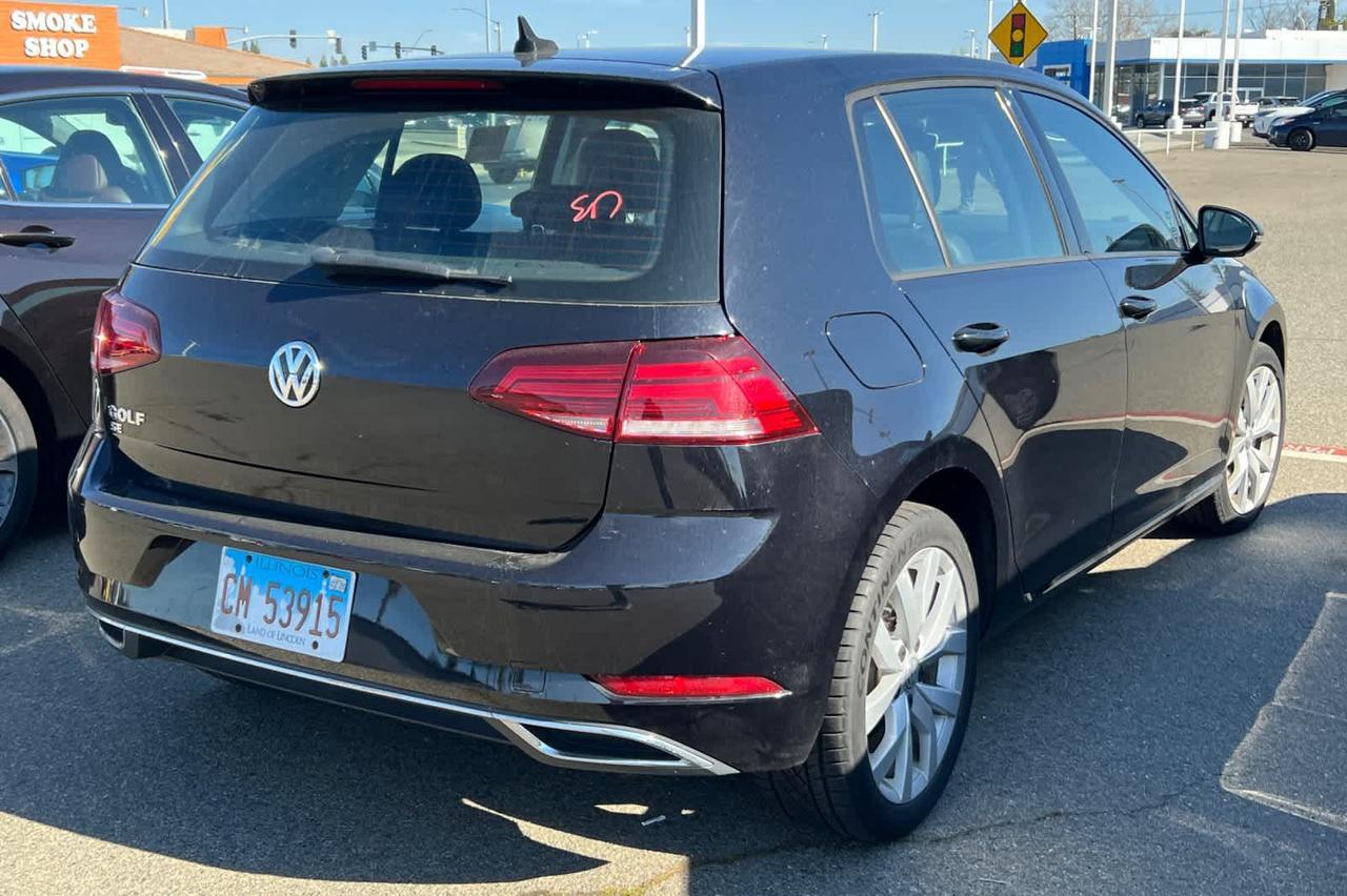 2019 Volkswagen Golf SE