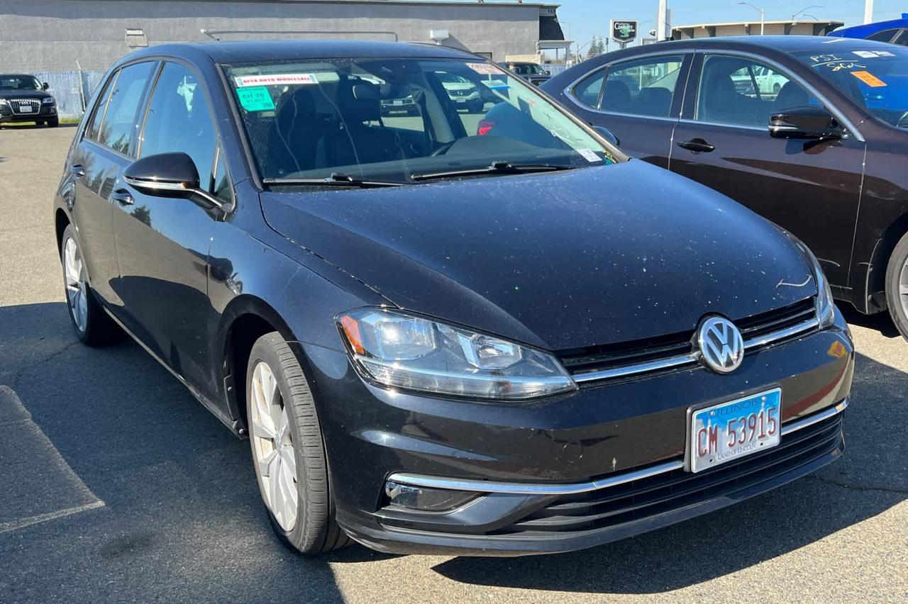 2019 Volkswagen Golf SE