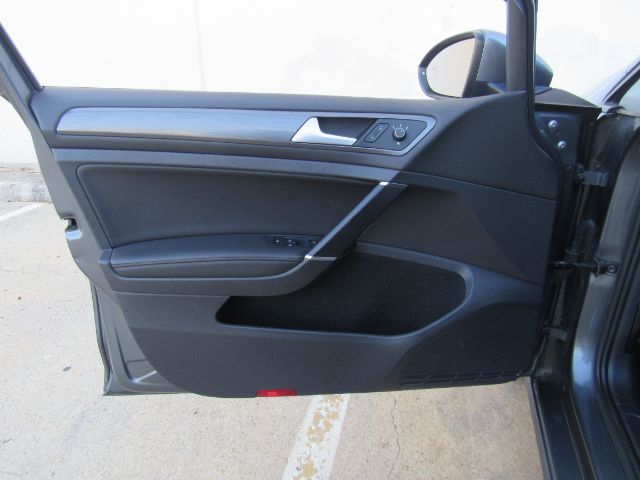 2019 Volkswagen Golf SportWagen 1.4T SE Plano TX