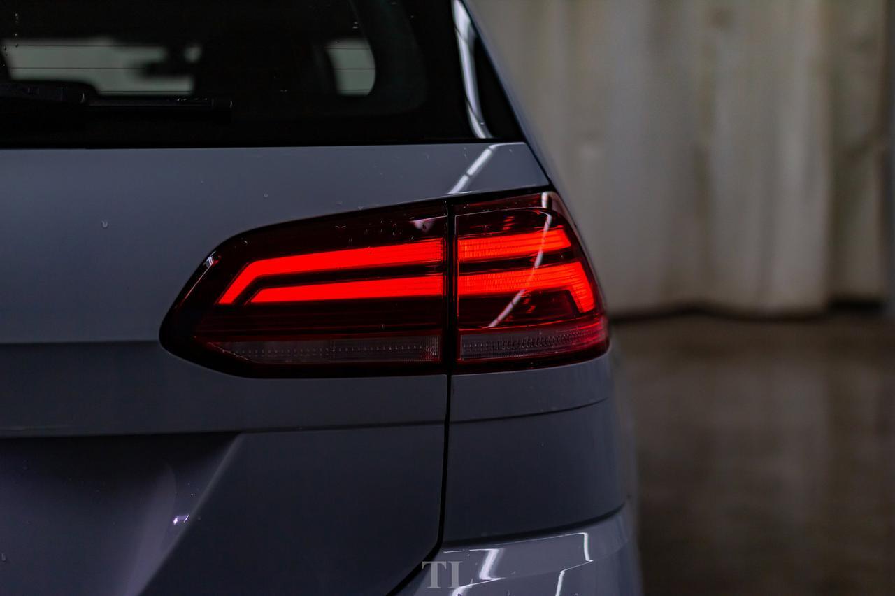 2019 Volkswagen Golf SportWagen Highline Leather Roof BCam Red Deer AB