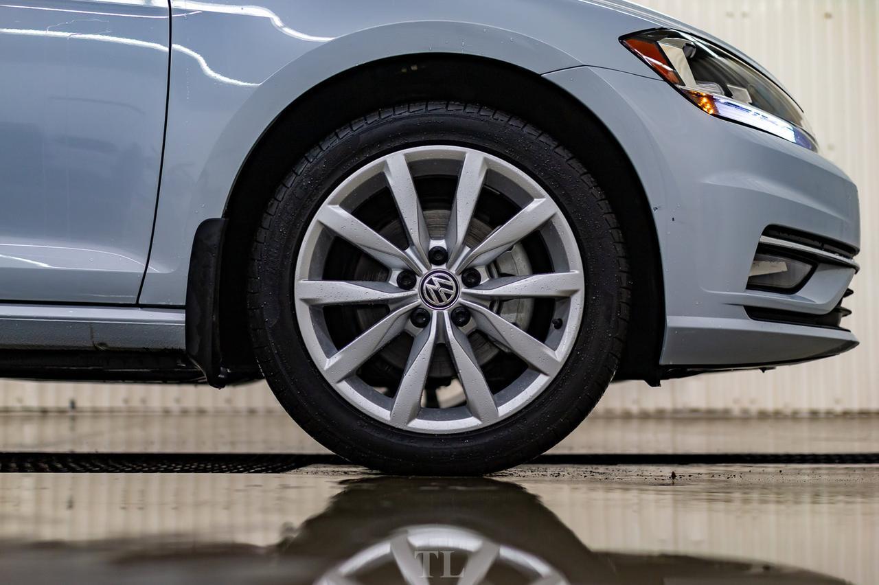 2019 Volkswagen Golf SportWagen Highline Leather Roof BCam Red Deer AB