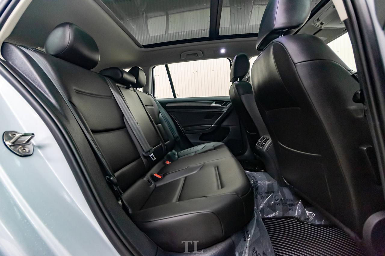 2019 Volkswagen Golf SportWagen Highline Leather Roof BCam Red Deer AB