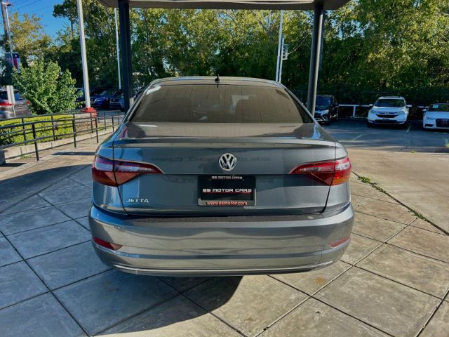2019 Volkswagen Jetta 1.4T SE 8A 103,185 mi.