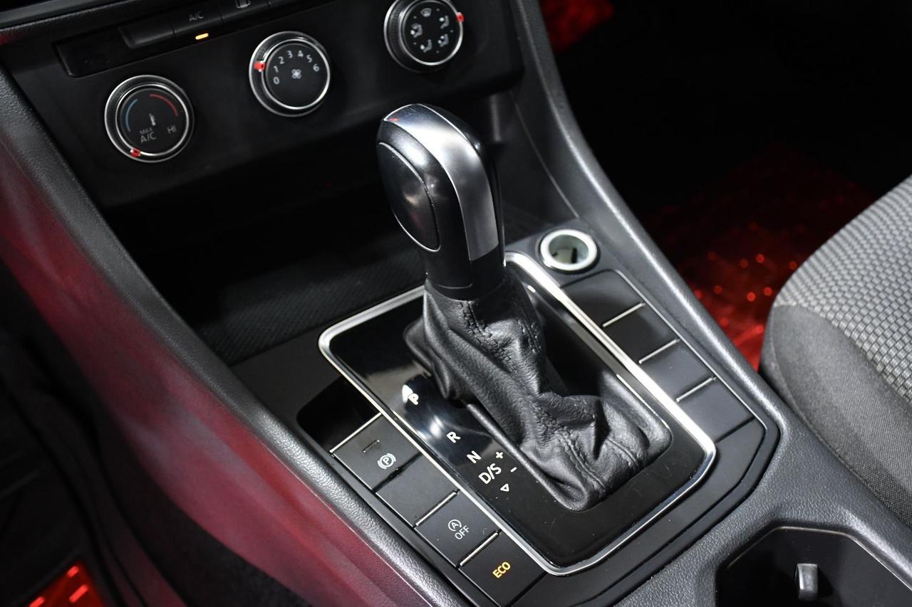 2019 Volkswagen Jetta 1.4T SE 8A Miami FL