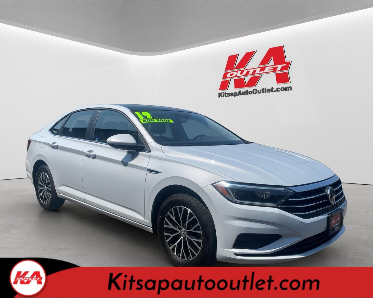 2019 Volkswagen Jetta 1.4T SEL Sedan 4D