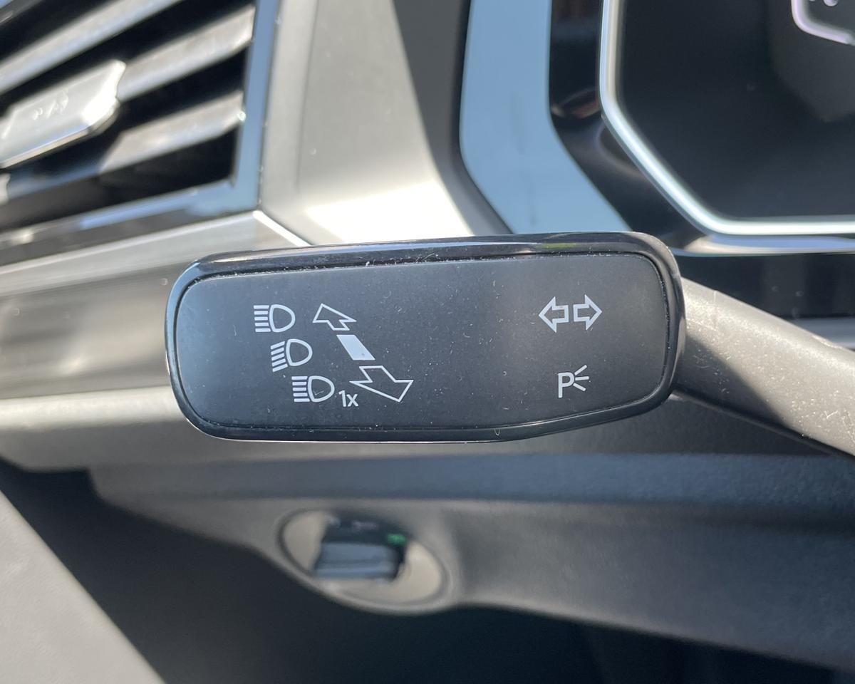 2019 Volkswagen Jetta 1.4T SEL Sedan 4D Port Orchard WA