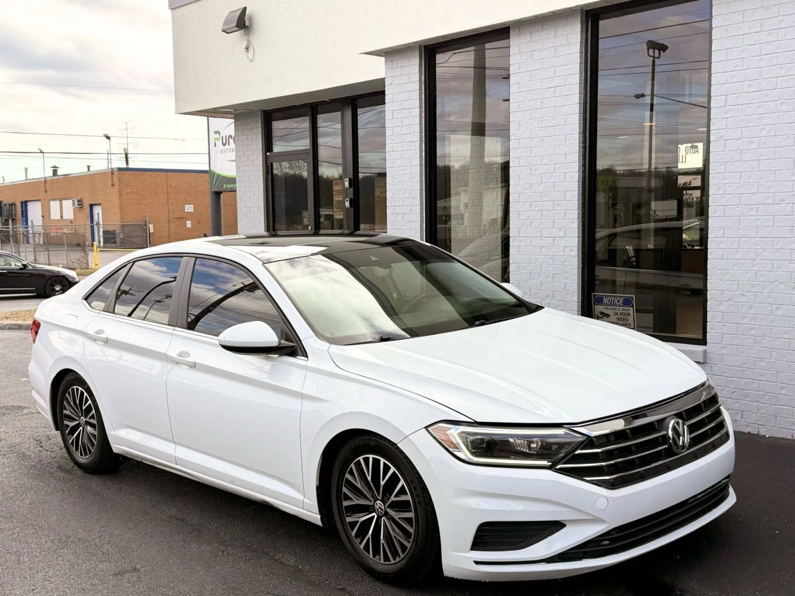 2019 Volkswagen Jetta 1.4T SEL Sedan 4D