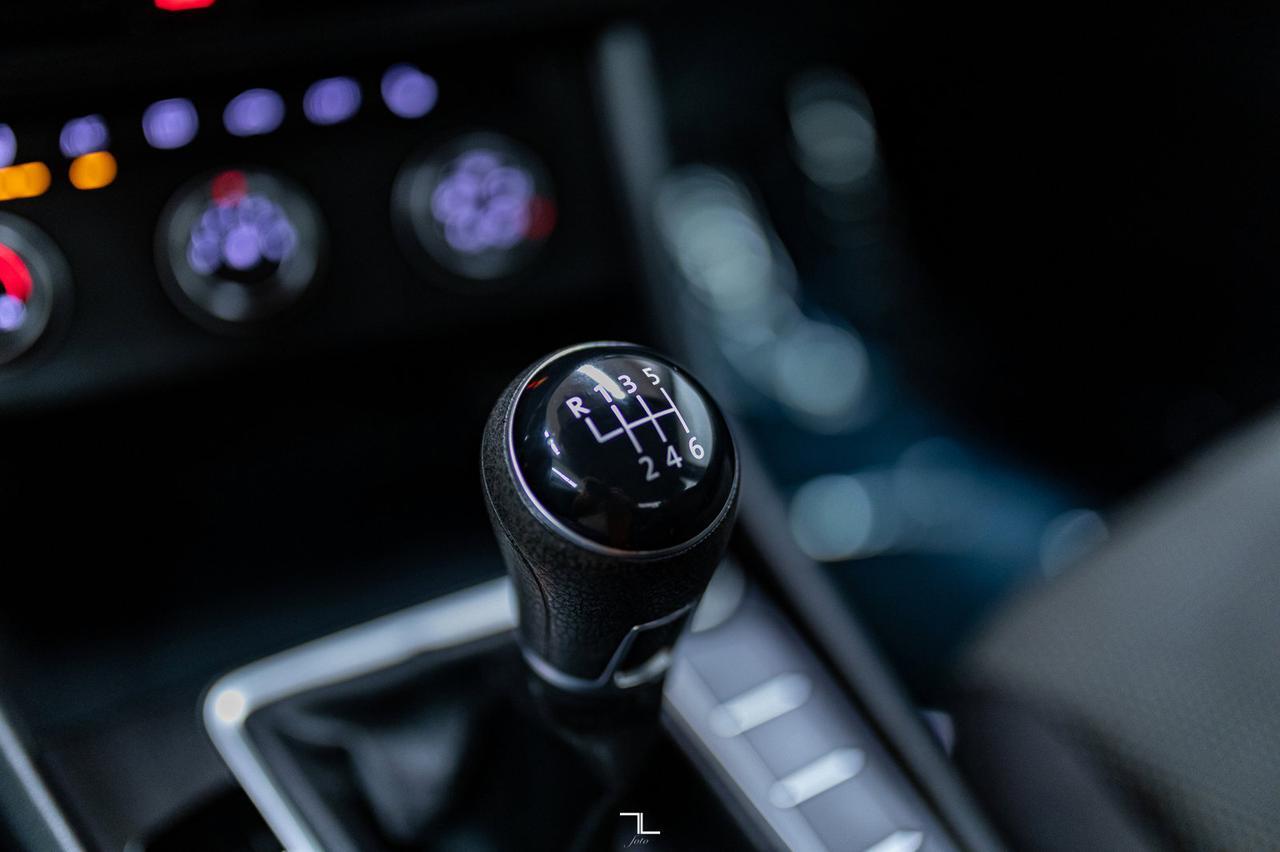 2019 Volkswagen Jetta Comfortline Manual BCam Red Deer AB