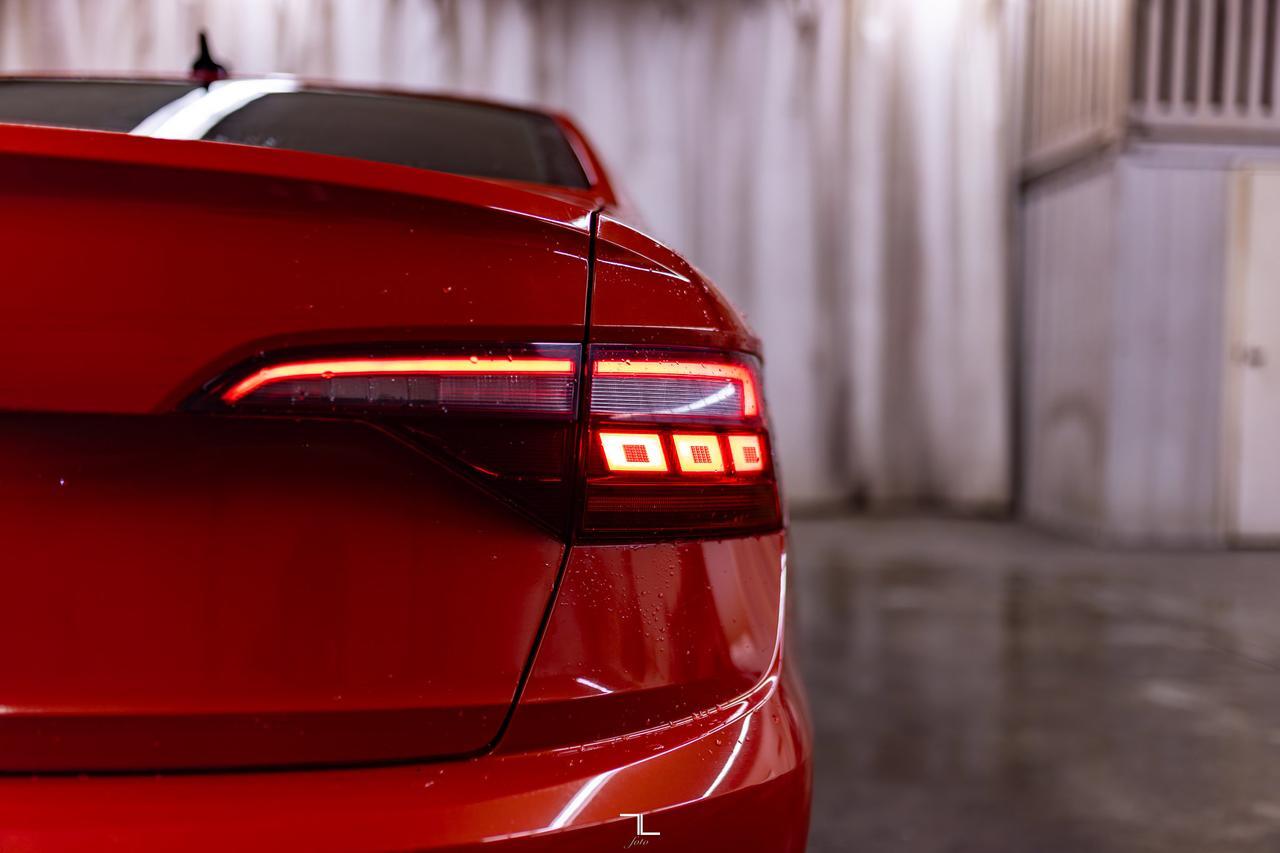 2019 Volkswagen Jetta Highline Leather Roof BCam Manual Red Deer AB