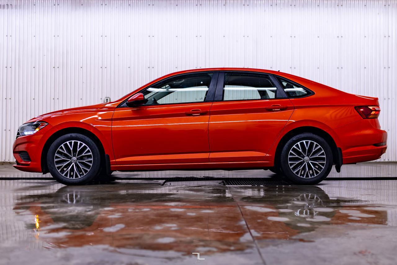 2019 Volkswagen Jetta Highline Leather Roof BCam Manual Red Deer AB