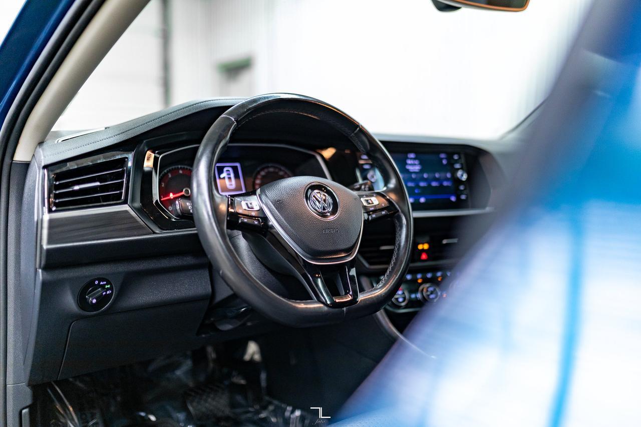 2019 Volkswagen Jetta Highline Leather Roof BCam Red Deer AB
