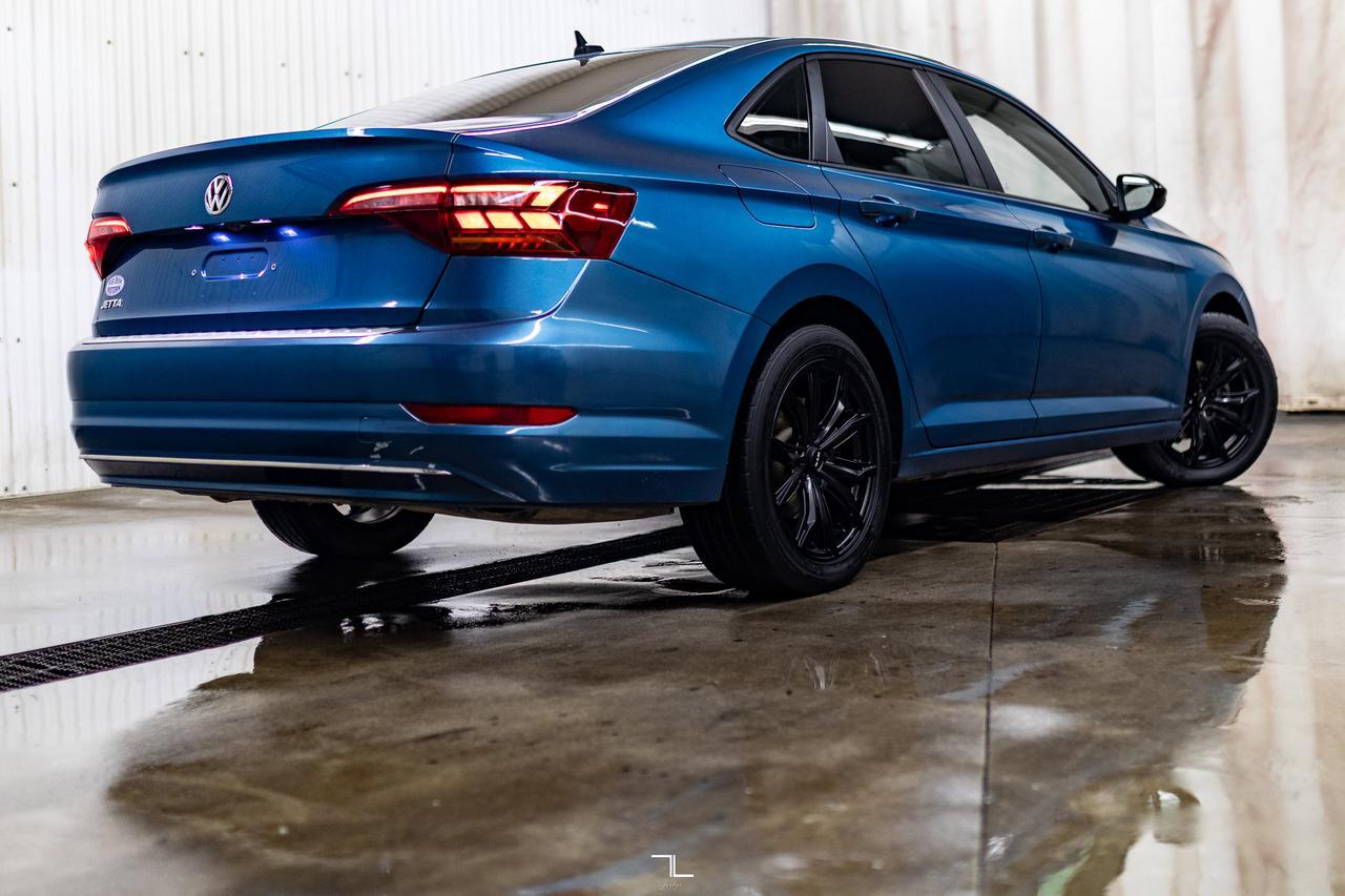 2019 Volkswagen Jetta Highline Leather Roof BCam Red Deer AB