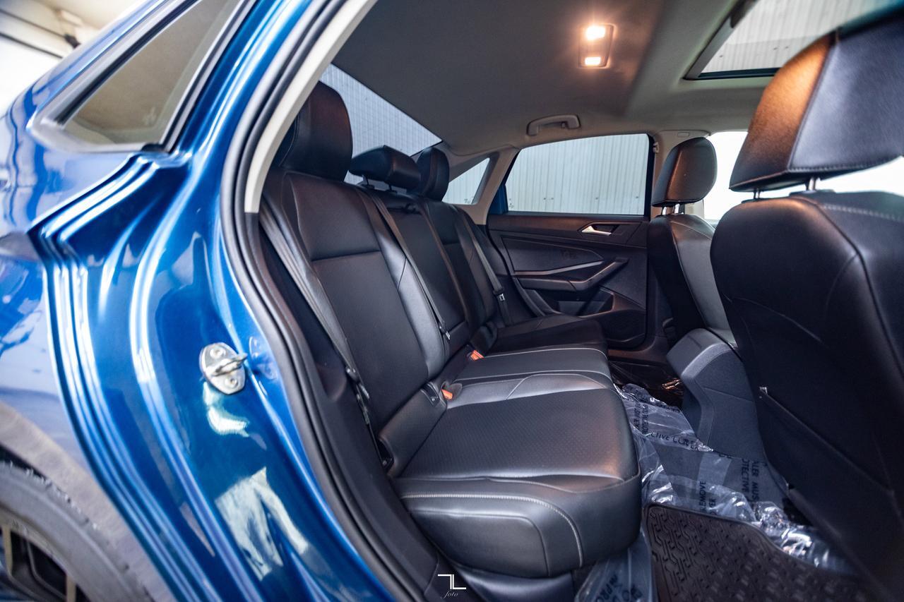 2019 Volkswagen Jetta Highline Leather Roof BCam Red Deer AB