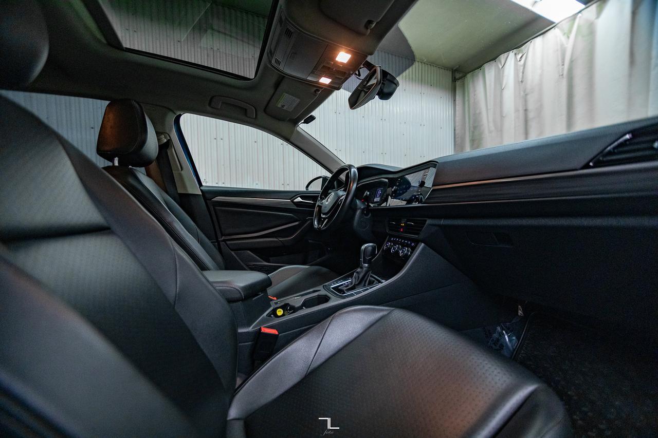 2019 Volkswagen Jetta Highline Leather Roof BCam Red Deer AB