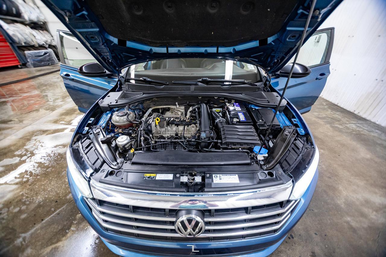 2019 Volkswagen Jetta Highline Leather Roof BCam Red Deer AB