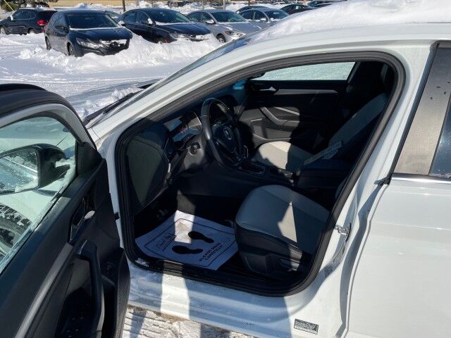 2019 Volkswagen Jetta R-Line Cleveland OH