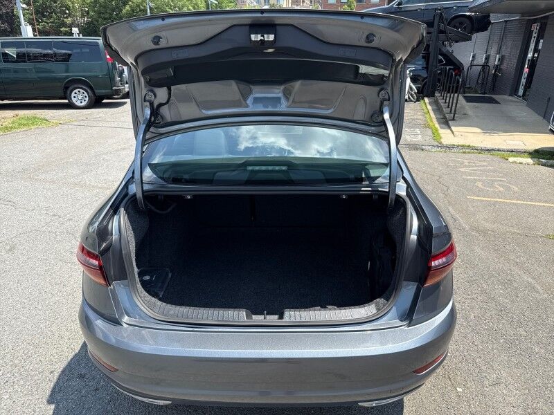 2019 Volkswagen Jetta R-Line FWD Arlington VA