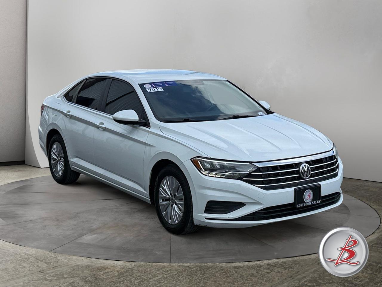 2019 Volkswagen Jetta R-Line