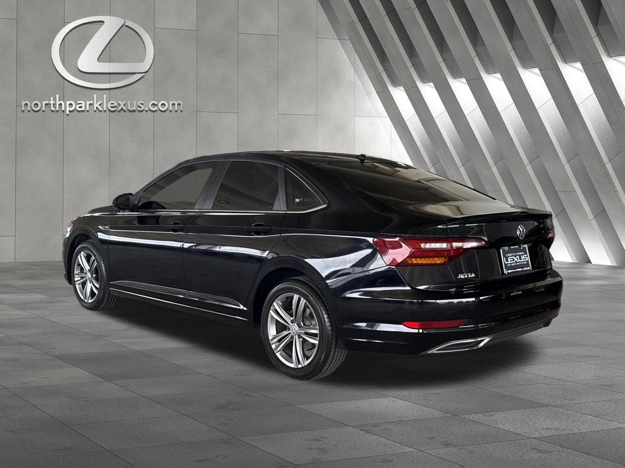 2019 Volkswagen Jetta R-Line