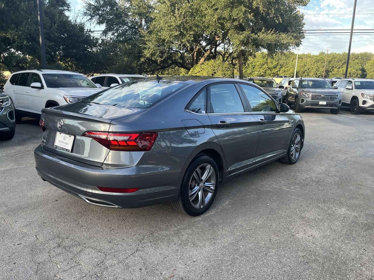 2019 Volkswagen Jetta R-Line