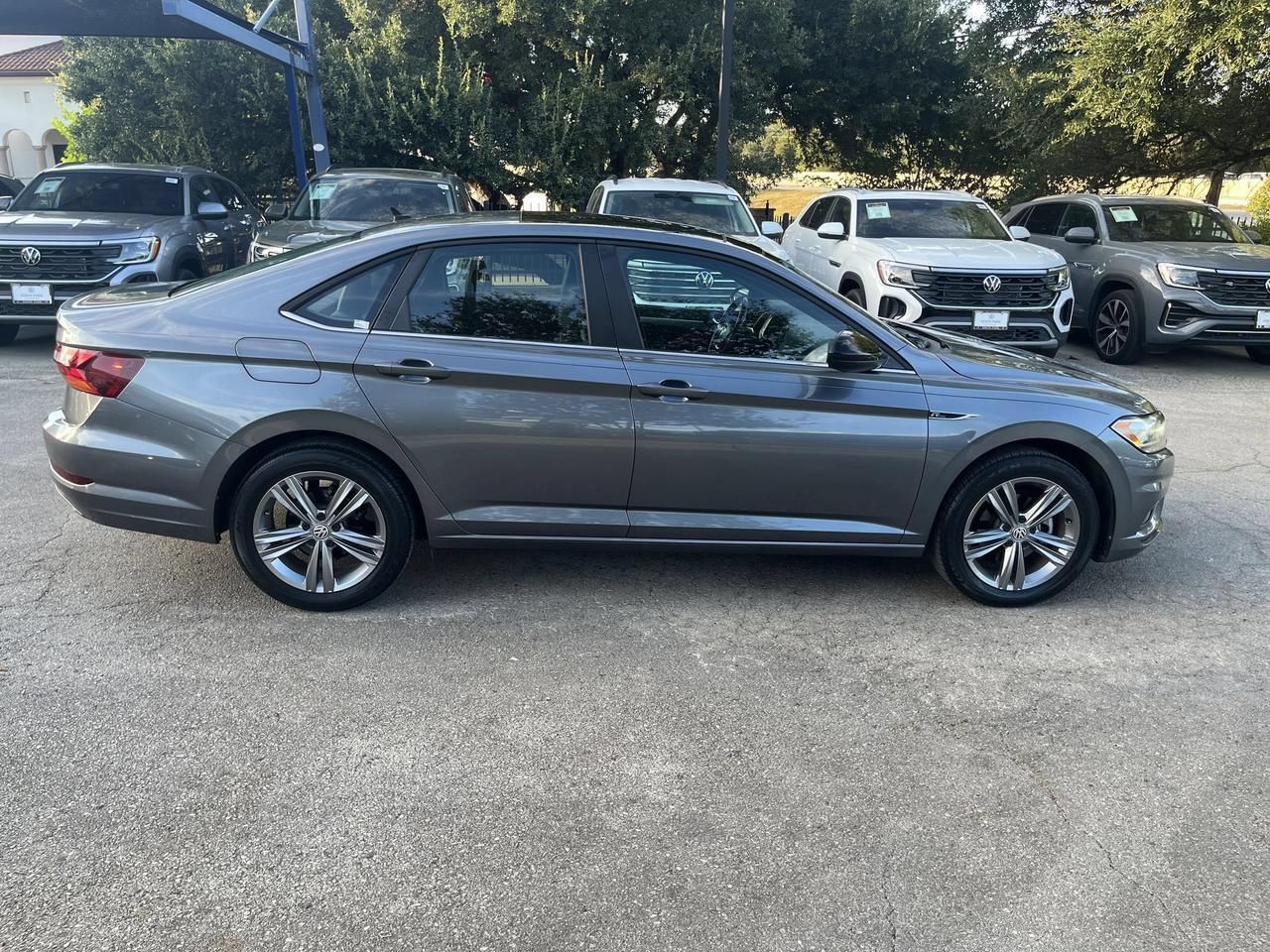 2019 Volkswagen Jetta R-Line