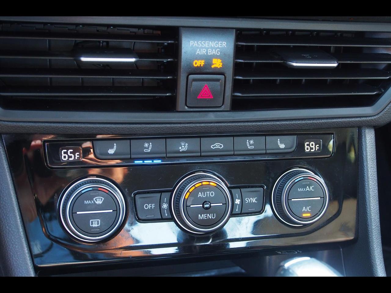 2019 Volkswagen Jetta SEL Premium