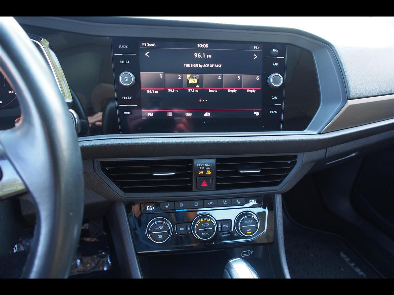 2019 Volkswagen Jetta SEL Premium