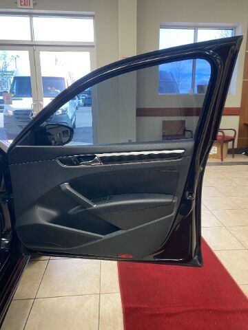 2019 Volkswagen Passat 2.0T SE R-Line Charlotte NC