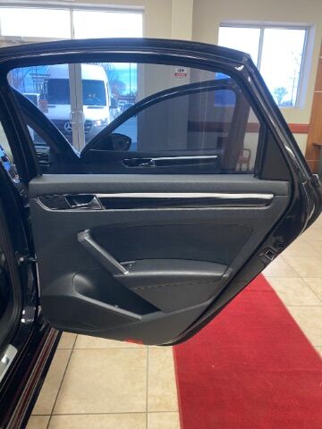 2019 Volkswagen Passat 2.0T SE R-Line Charlotte NC