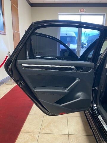 2019 Volkswagen Passat 2.0T SE R-Line Charlotte NC