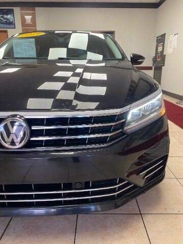 2019 Volkswagen Passat 2.0T SE R-Line Charlotte NC