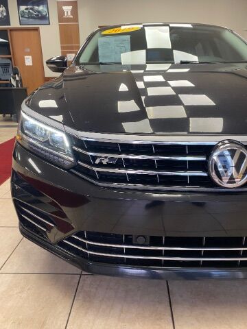 2019 Volkswagen Passat 2.0T SE R-Line Charlotte NC