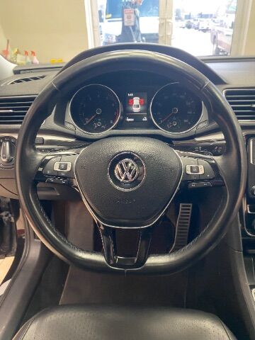 2019 Volkswagen Passat 2.0T SE R-Line Charlotte NC