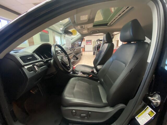 2019 Volkswagen Passat 2.0T SE R-Line Charlotte NC