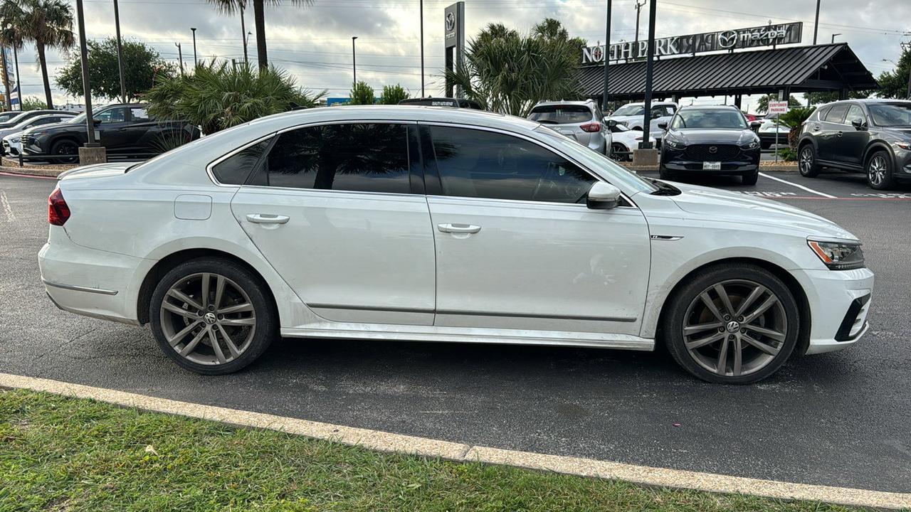 2019 Volkswagen Passat 2.0T SE R-Line