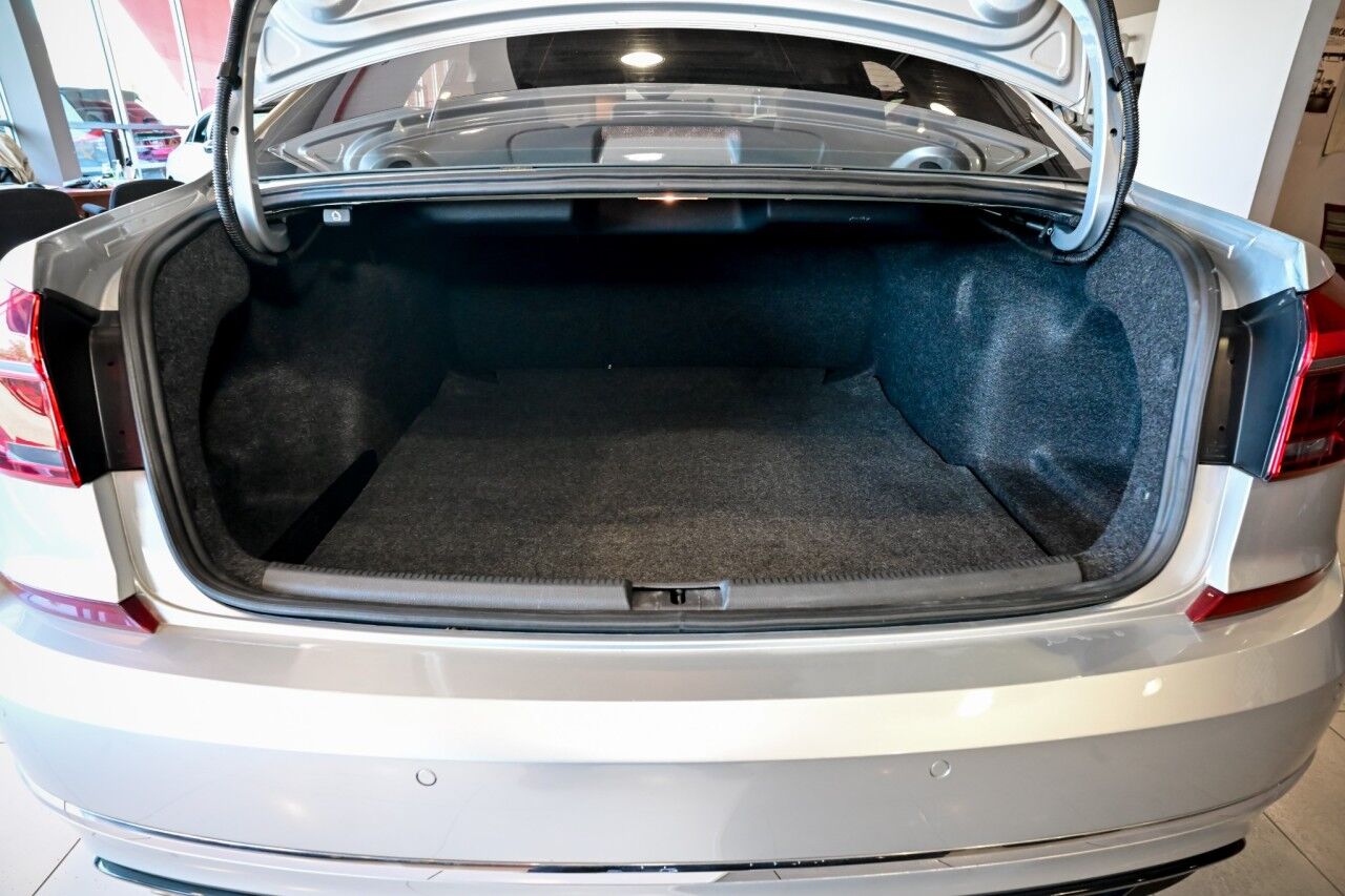2019 Volkswagen Passat 2.0T SE R-Line Springfield NJ
