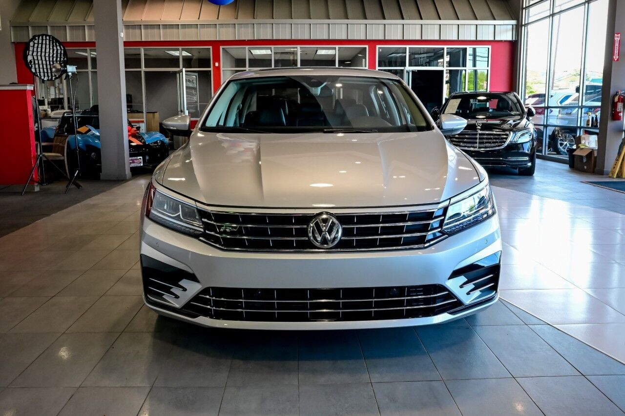 2019 Volkswagen Passat 2.0T SE R-Line