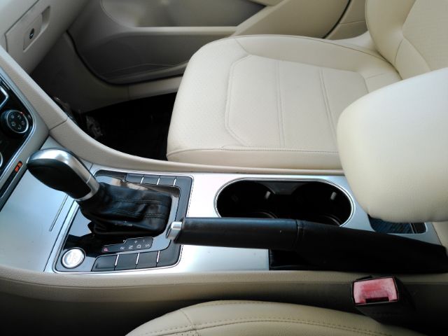 2019 Volkswagen Passat 2.0T Wolfsburg Edition Plano TX