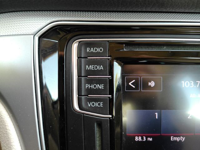 2019 Volkswagen Passat 2.0T Wolfsburg Edition Plano TX