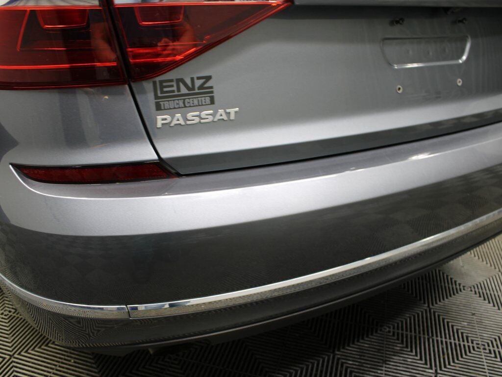 2019 Volkswagen Passat Wolfsburg FWD Fond du Lac WI