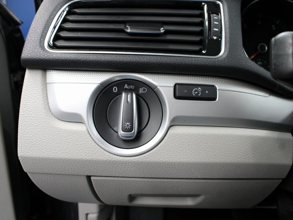 2019 Volkswagen Passat Wolfsburg FWD Fond du Lac WI