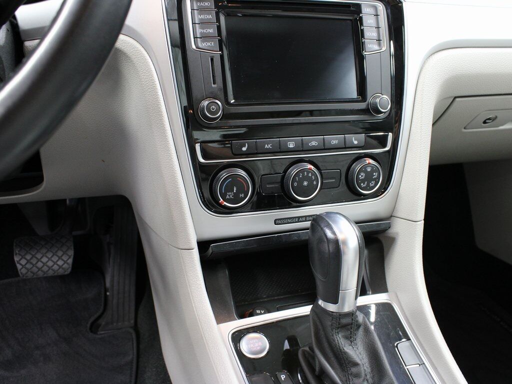 2019 Volkswagen Passat Wolfsburg FWD Fond du Lac WI