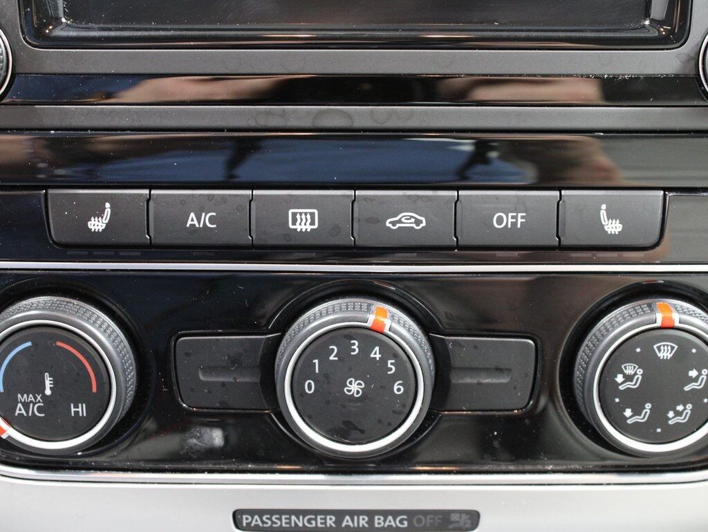 2019 Volkswagen Passat Wolfsburg FWD Fond du Lac WI