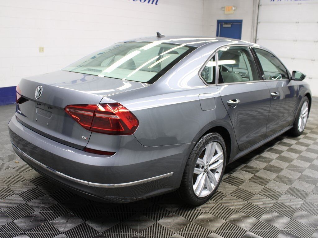 2019 Volkswagen Passat Wolfsburg FWD Fond du Lac WI