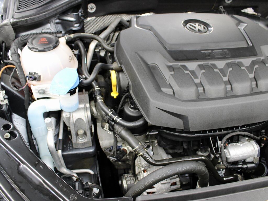 2019 Volkswagen Passat Wolfsburg FWD Fond du Lac WI